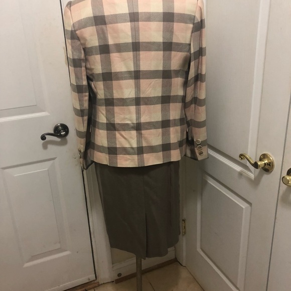 Kasper Three-piece suits - Picture 7 of 8